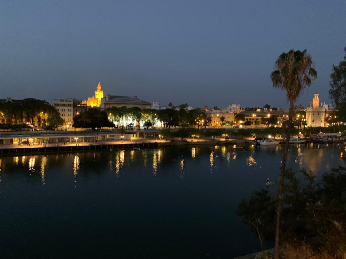 Betis Riverside Skyview By Valcambre Seville Luaran gambar